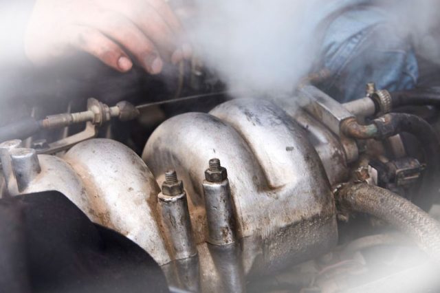 what-causes-grey-smoke-from-a-diesel-engine